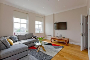 Family apartment Kensington 2 bed 07